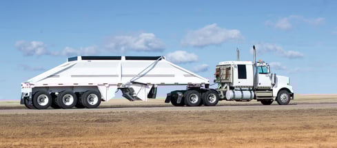 iStock-1140264101_BottomDumpTrailer